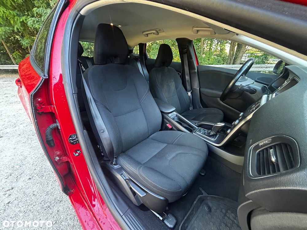 Volvo V40 D3 Summum - 12