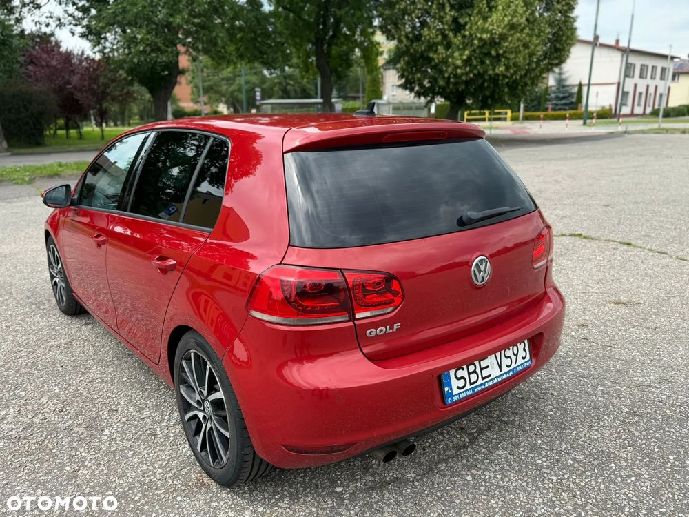 Volkswagen Golf 2.0 TDI DPF Highline - 4