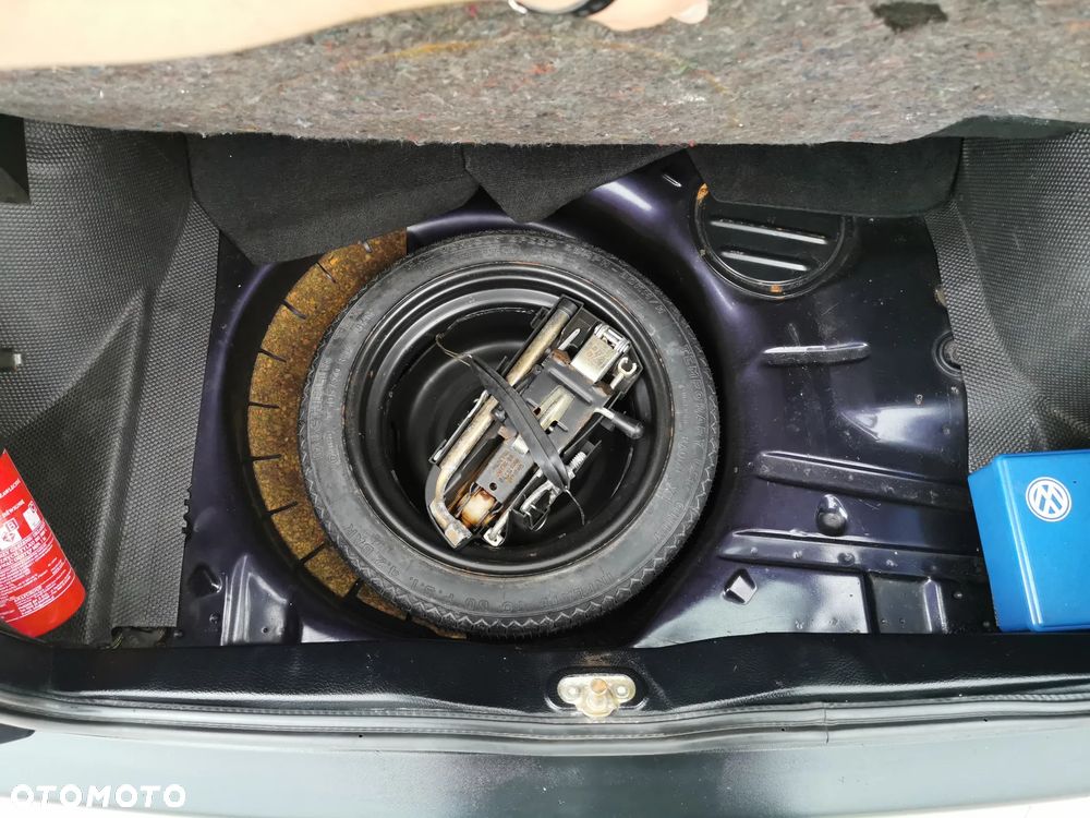 Volkswagen Golf 1.8 GT Special - 24