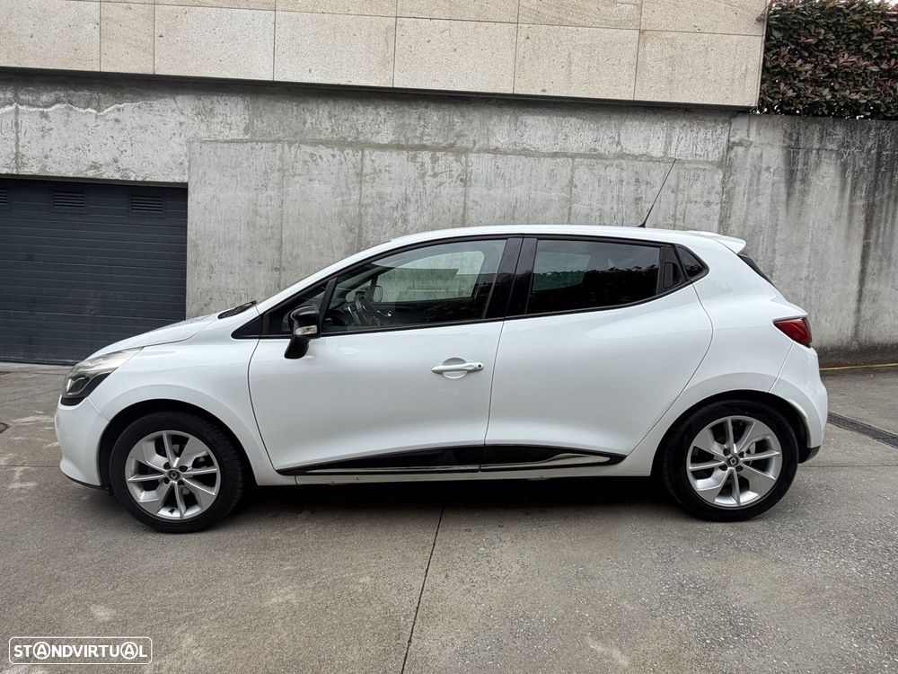 Renault Clio 1.5 dCi Dynamique S - 4