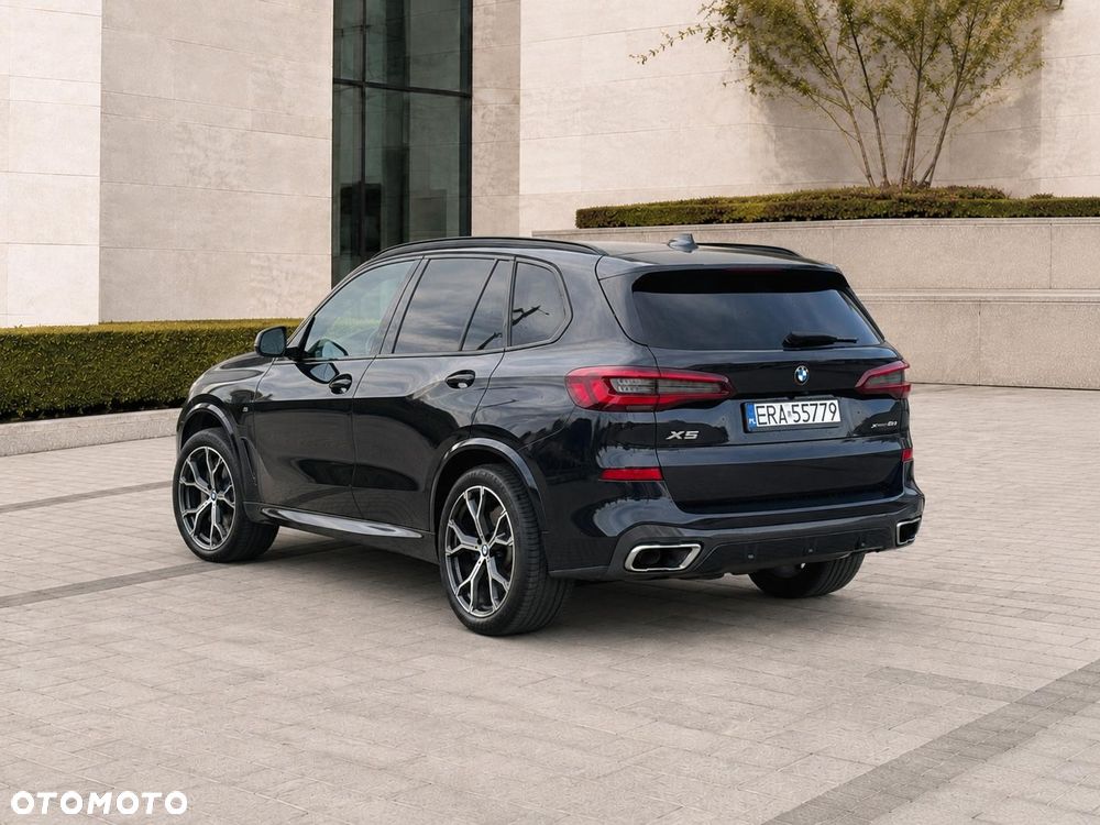 BMW X5 xDrive45e - 12