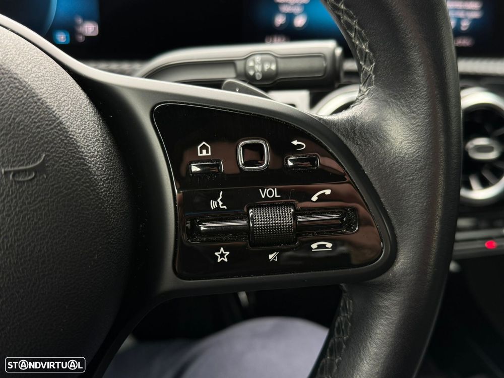 Mercedes-Benz A 200 Limousine d Style Plus Aut. - 27