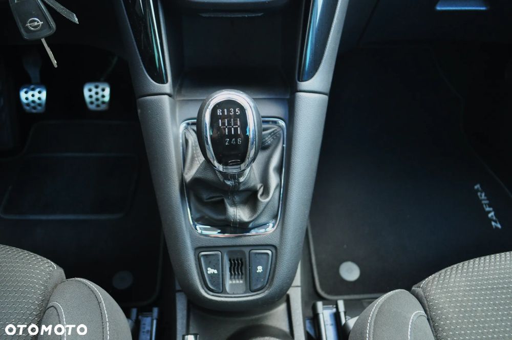 Opel Zafira - 22
