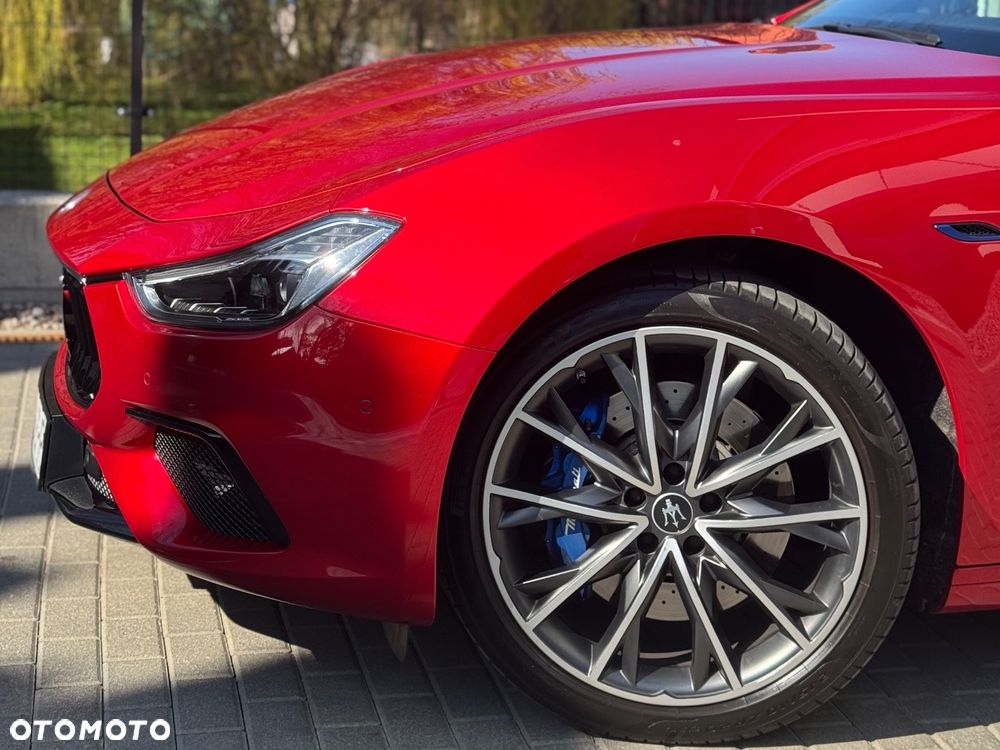 Maserati Ghibli GT (Ultima) Hybrid - 38
