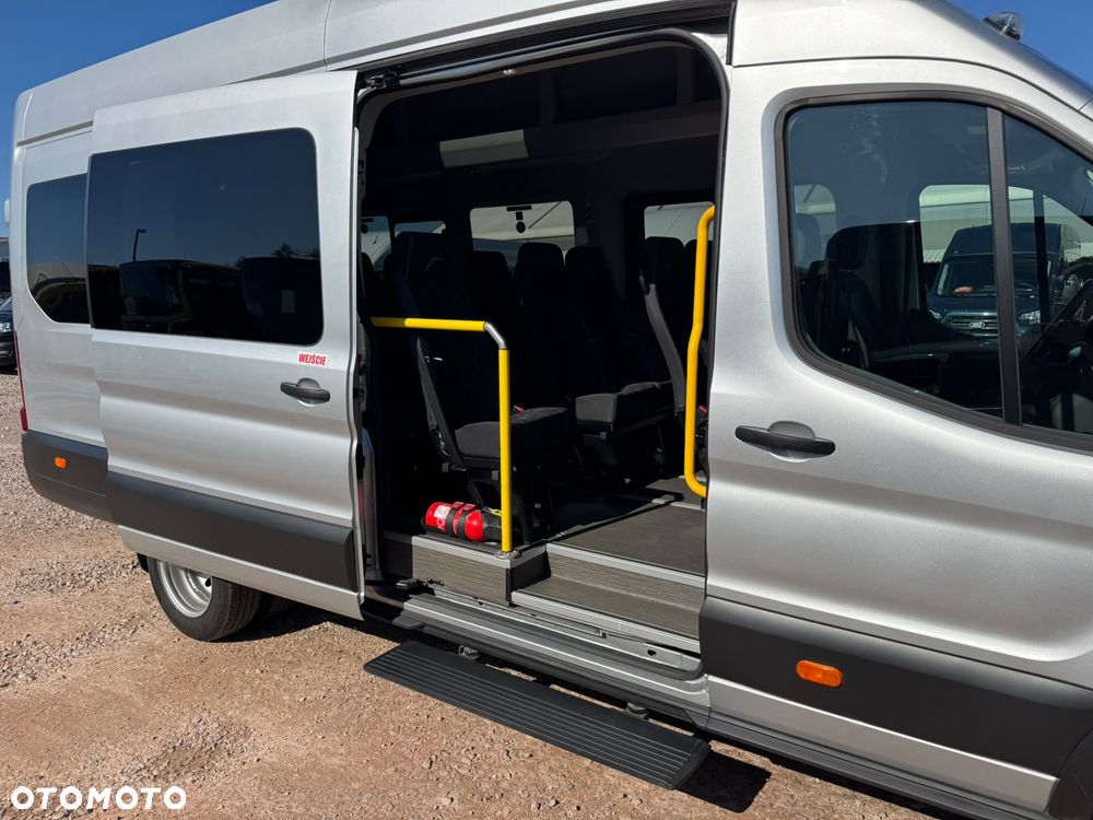 Ford Transit - 12