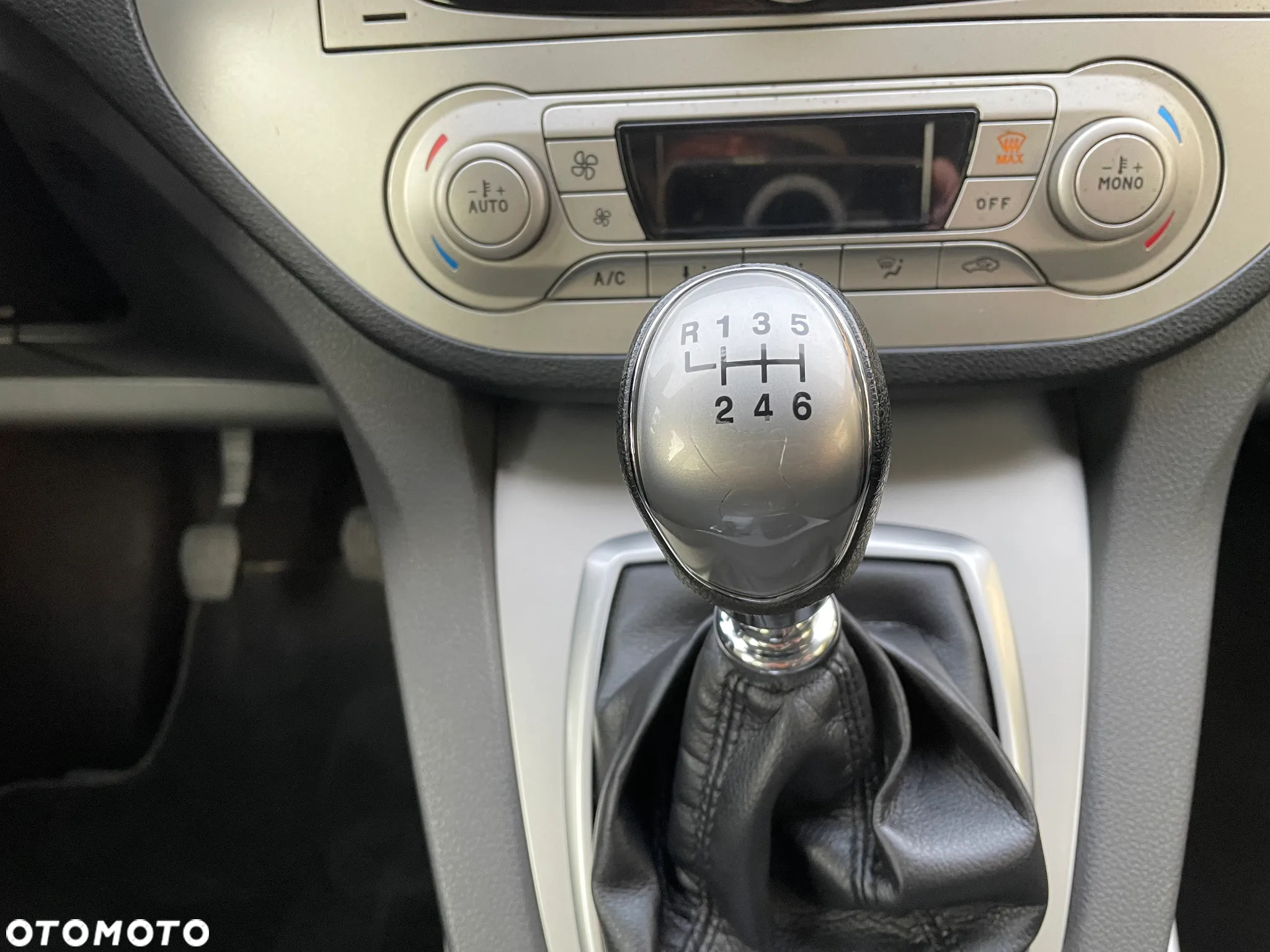 Ford Kuga 2.0 TDCi 2x4 Trend - 39