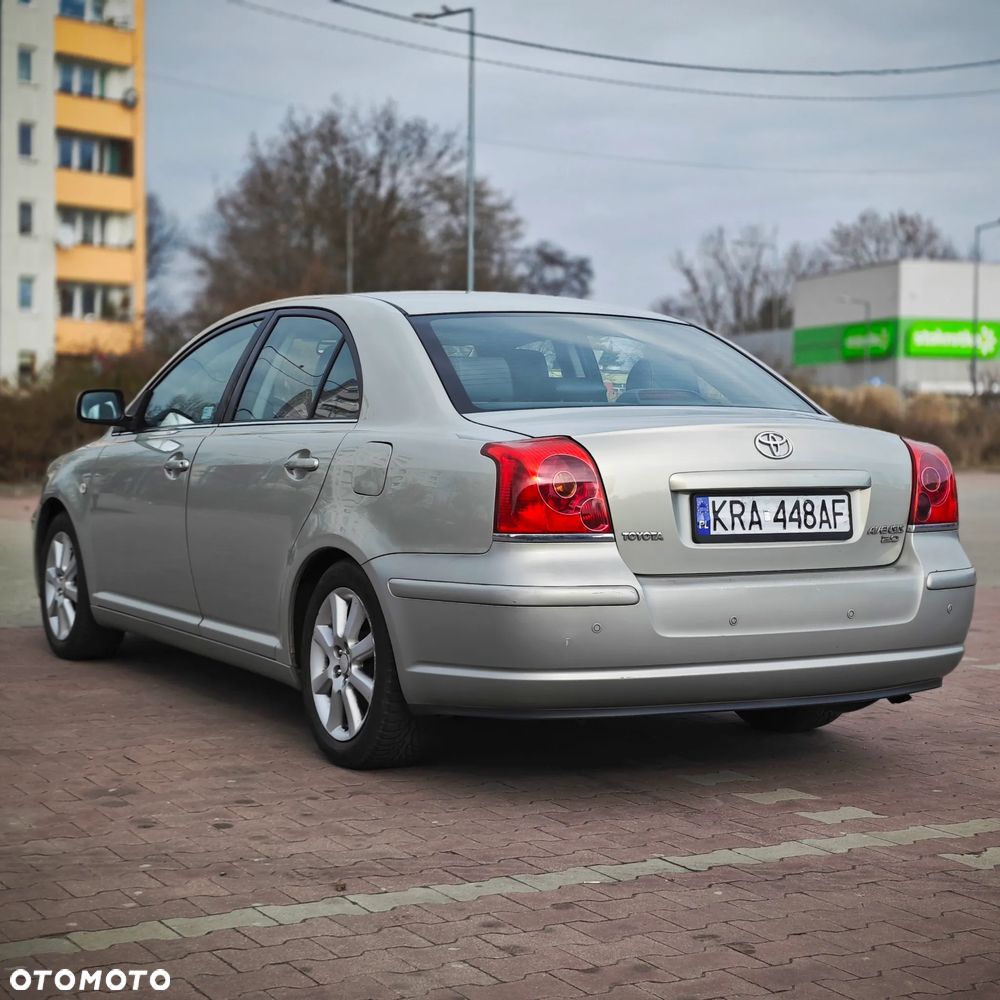 Toyota Avensis 2.0 VVT-i High - 6