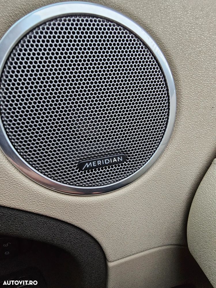 Land Rover Range Rover Evoque - 28