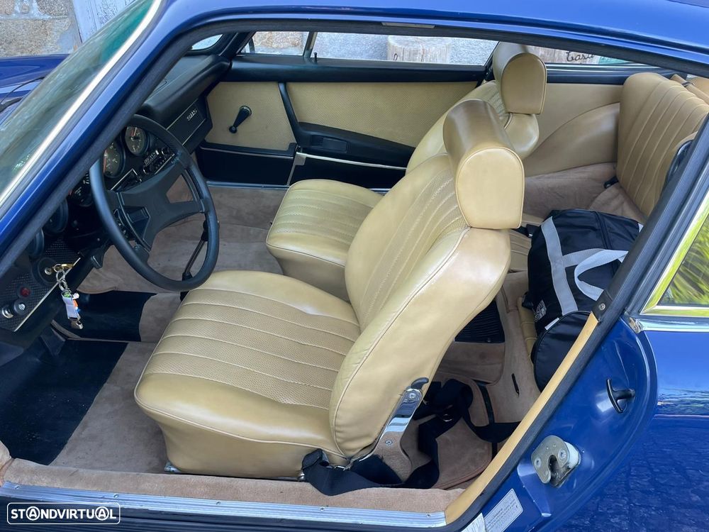 Porsche 911 Série F - 2