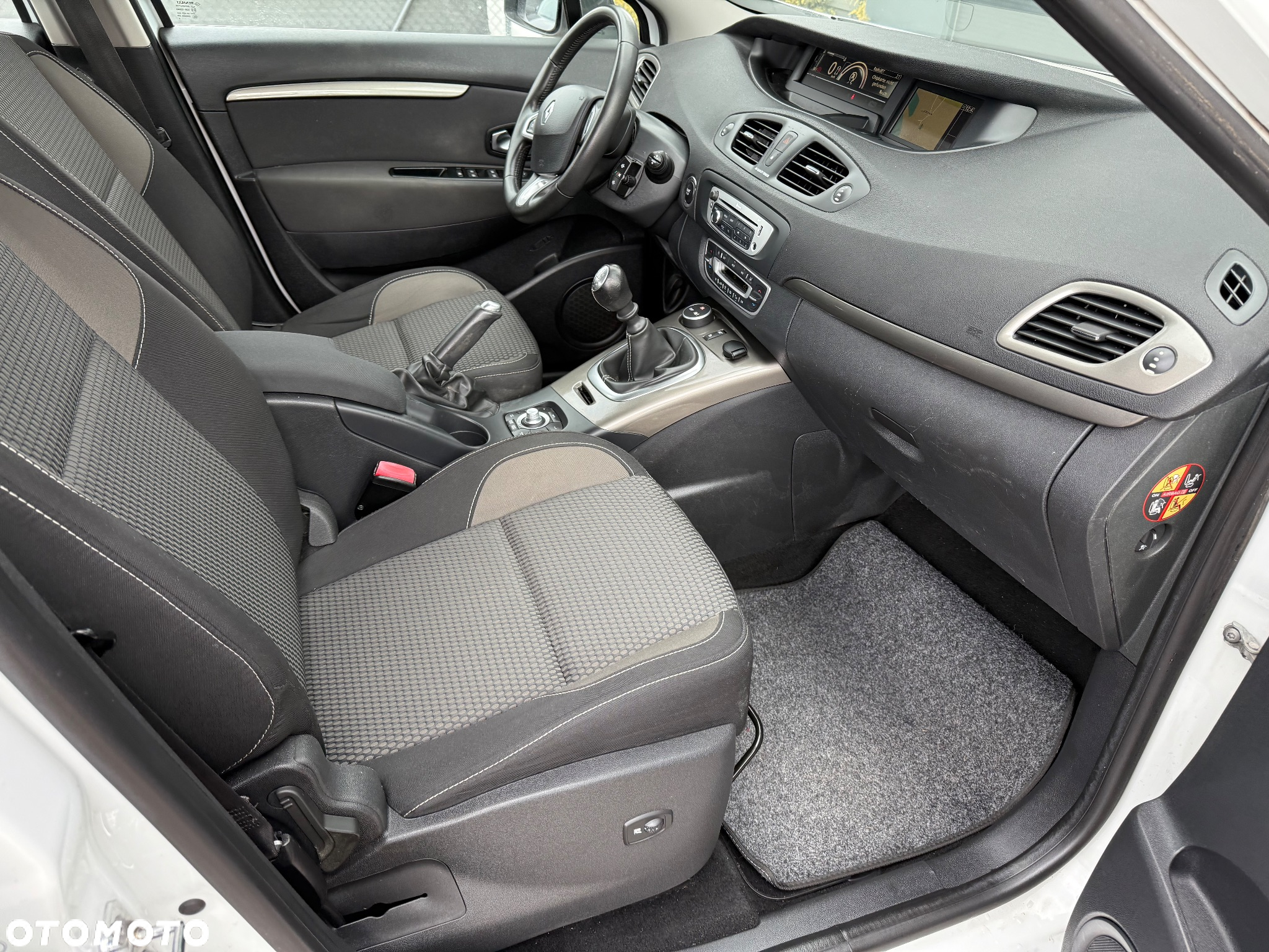 Renault Scenic ENERGY TCe 115 S&S Xmod Paris - 23