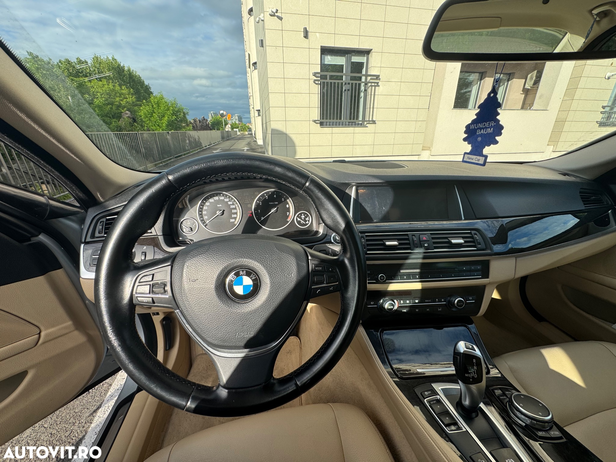 BMW Seria 5 535i xDrive - 8