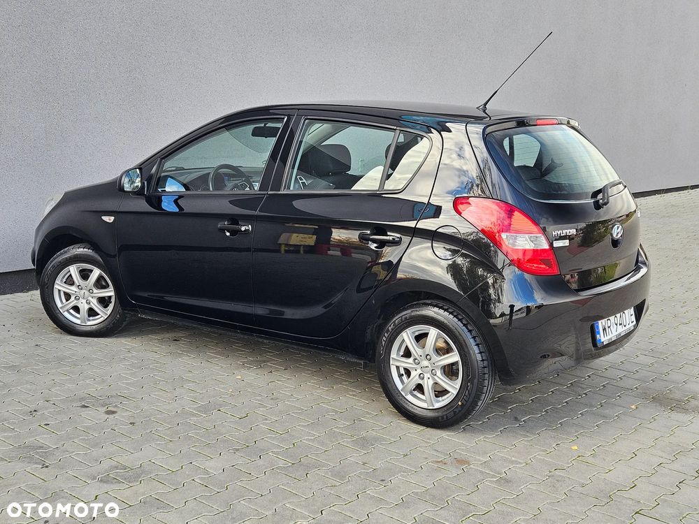 Hyundai i20 - 25