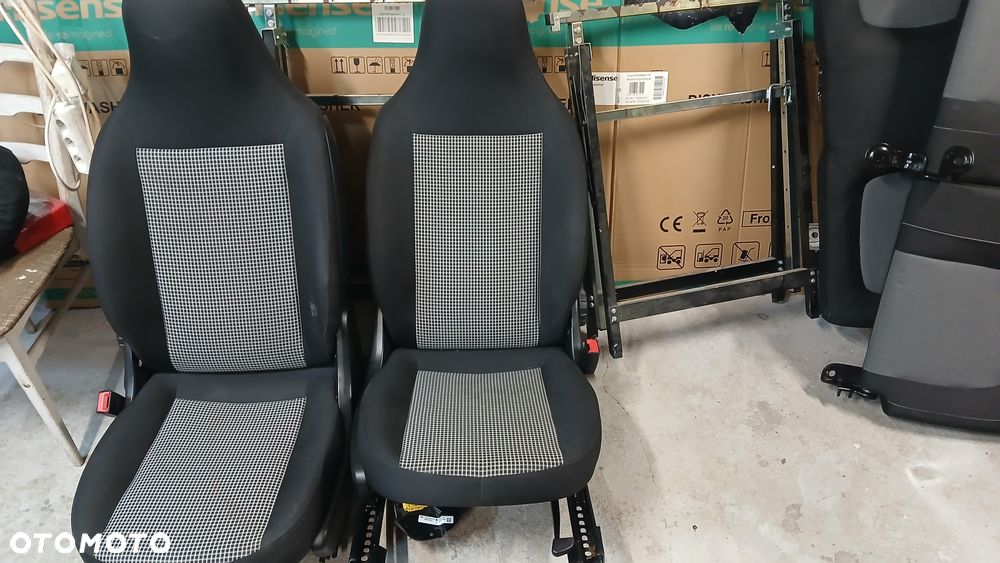 Renault Twingo3 - 1
