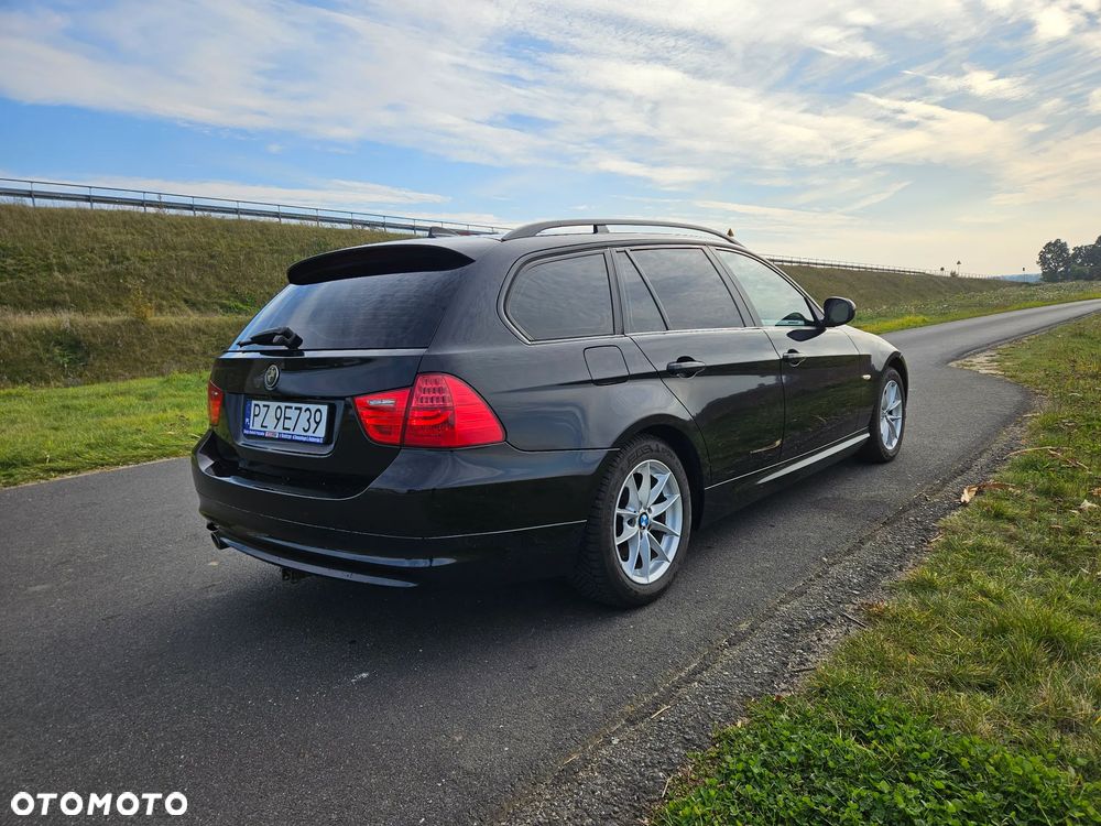 BMW Seria 3 318d - 4