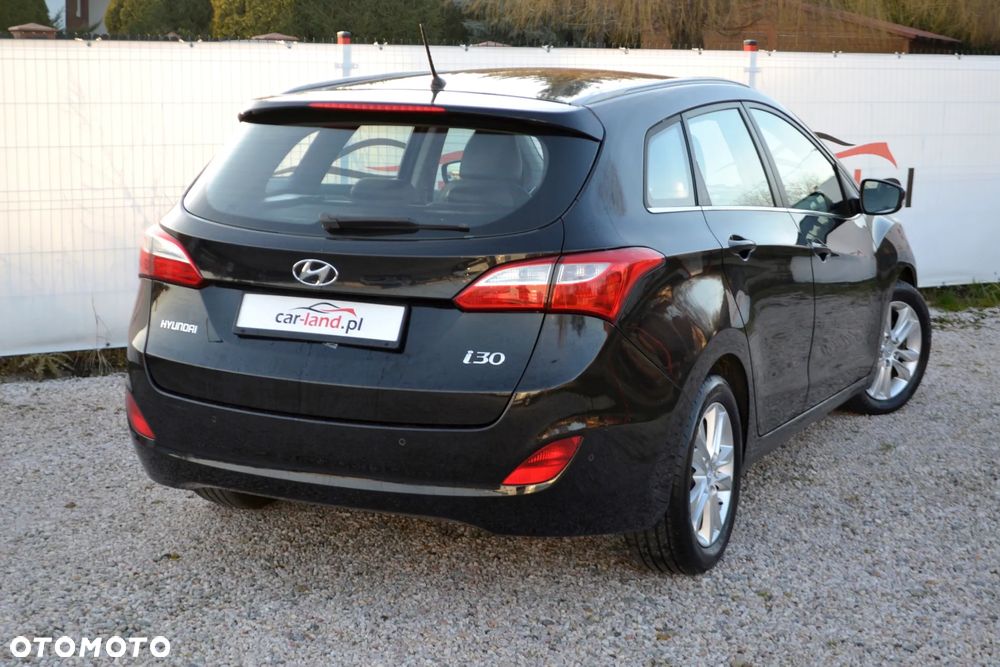 Hyundai i30 blue 1.6 CRDi Classic Navigation - 13
