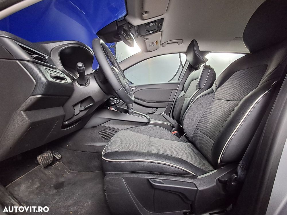 Renault Clio V TCe 90 CVT Techno - 11