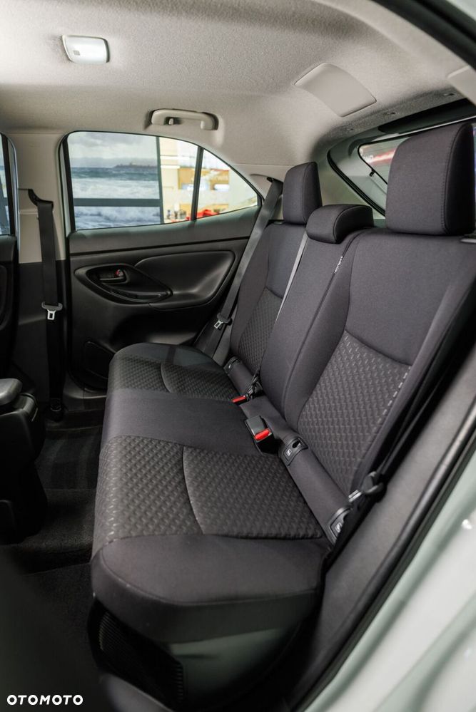 Toyota Yaris Cross Hybrid 1.5 Comfort - 32