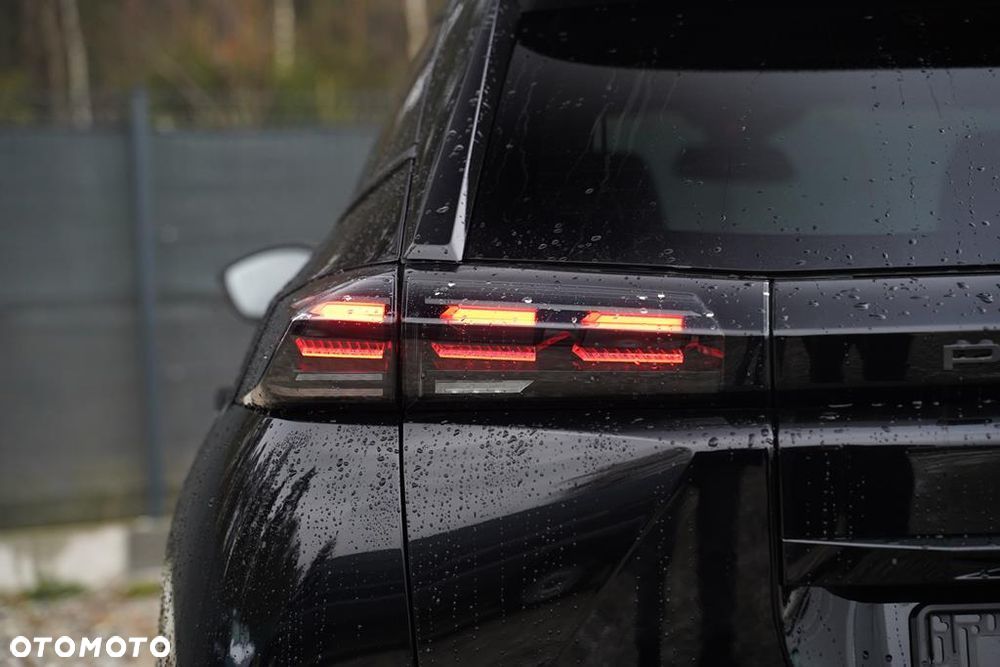 Peugeot 2008 PureTech mHEV Allure e-DCS6 - 24