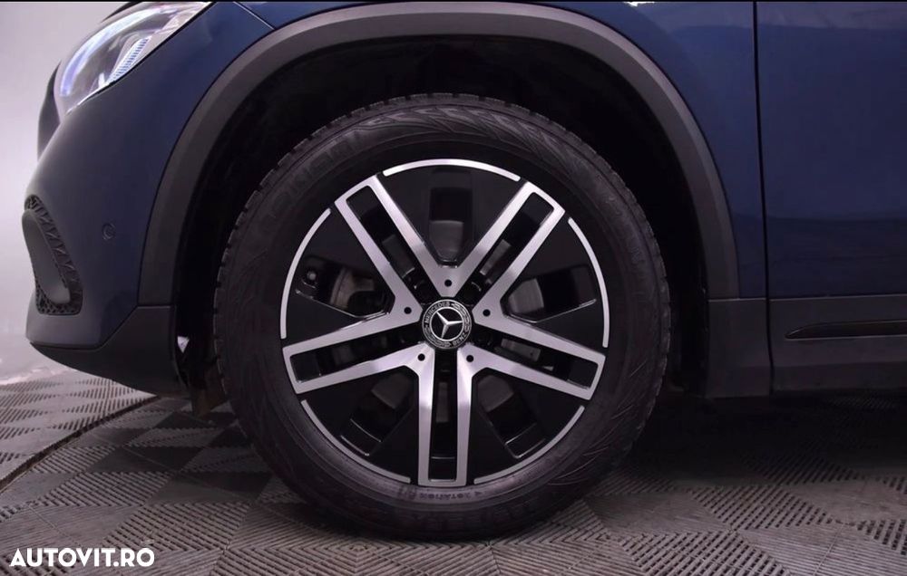 Mercedes-Benz GLA 220 d 4MATIC Aut. - 3