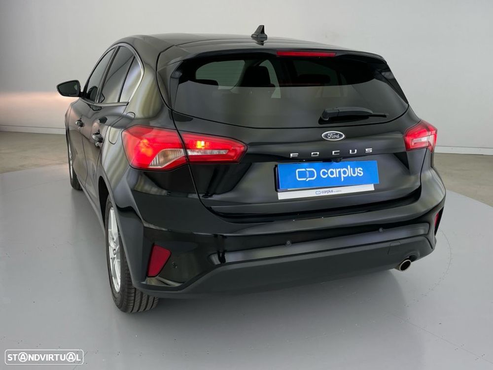 Ford Focus 1.0 EcoBoost Titanium - 27