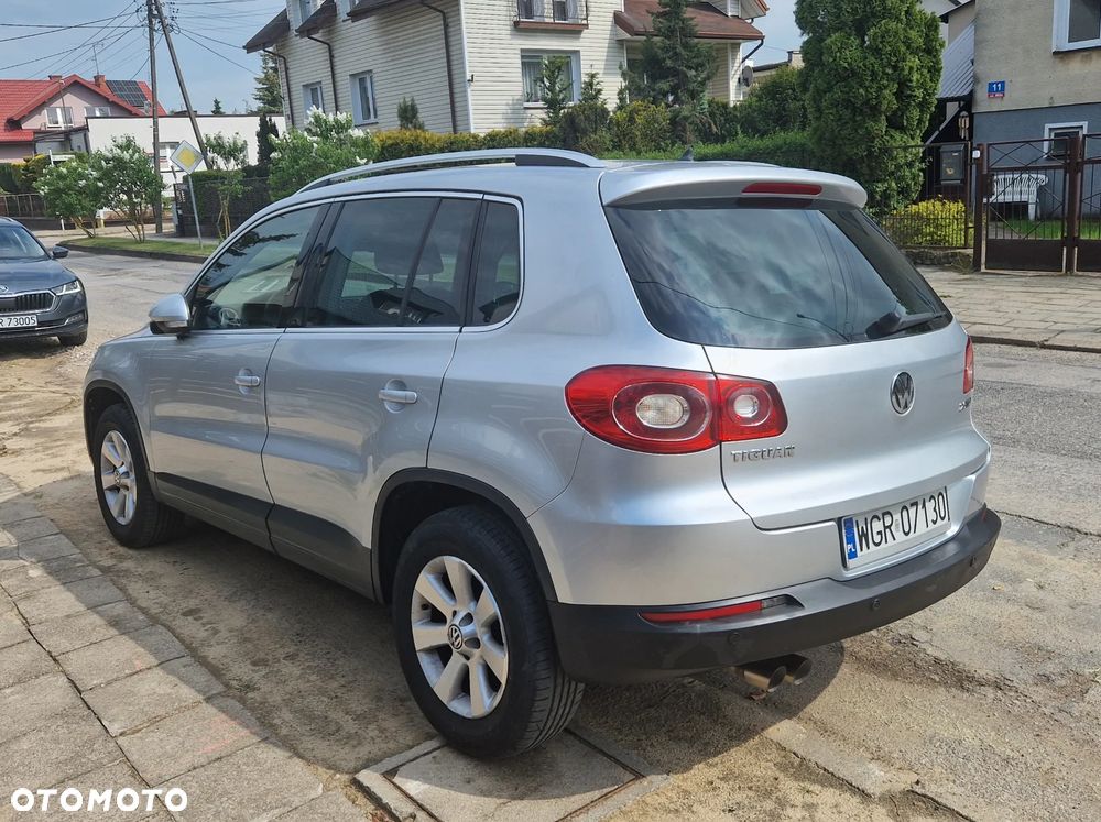 Volkswagen Tiguan - 4