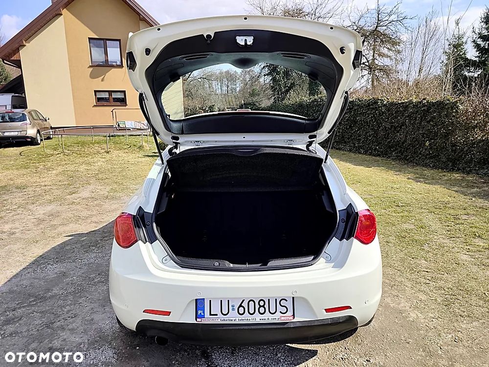 Alfa Romeo Giulietta 1.6 JTDM 16V Turismo - 24