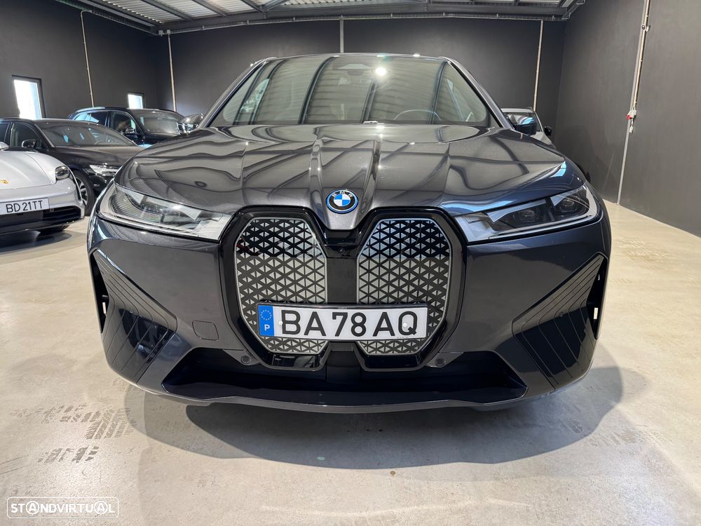 BMW iX xDrive 40 Pack Desportivo - 3