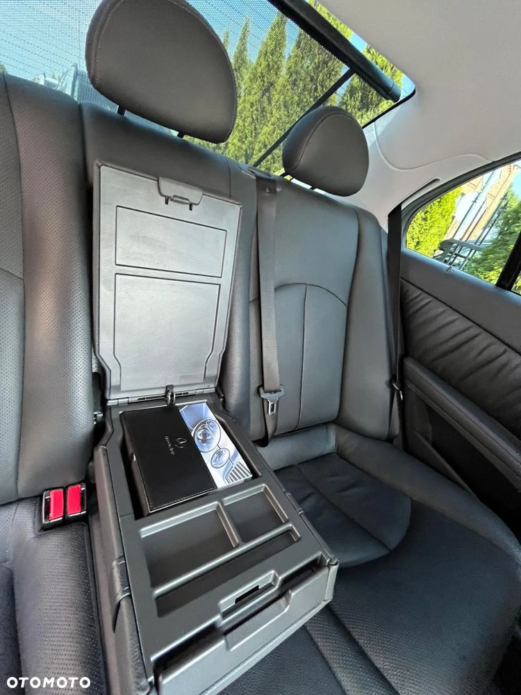 Mercedes-Benz Klasa E 500 4Matic Automatik Avantgarde - 14