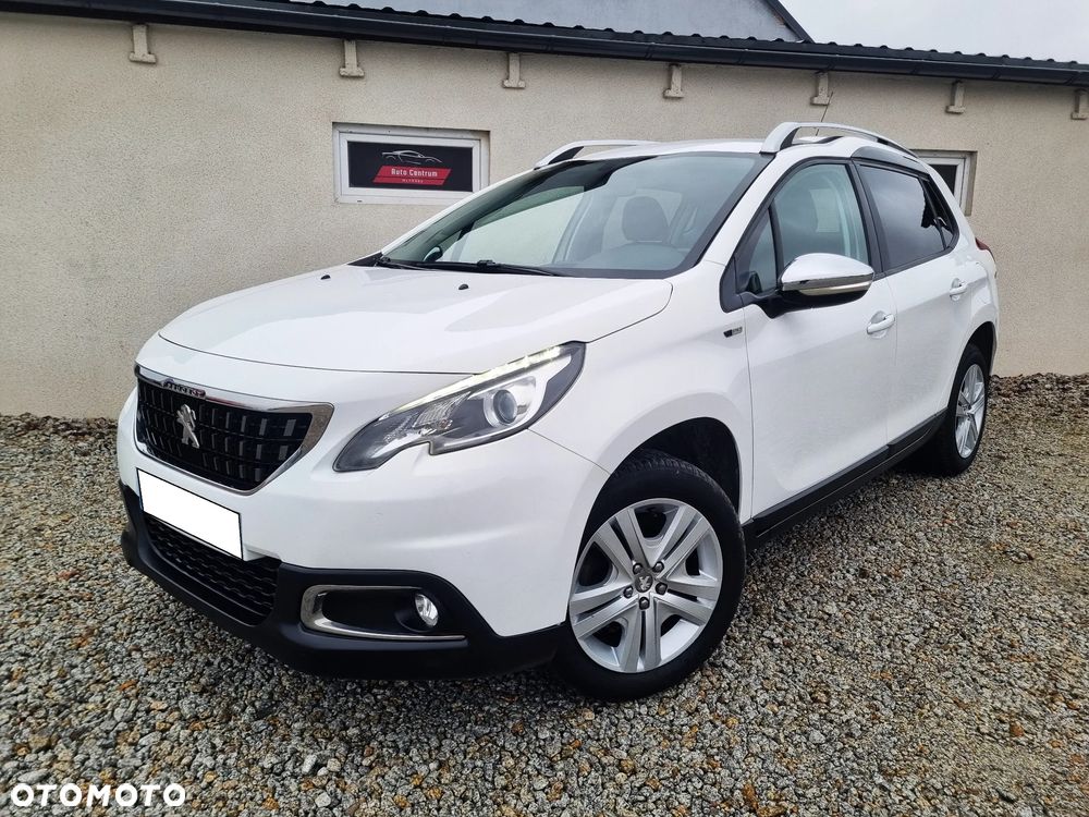 Peugeot 2008 1.2 Pure Tech Style S&S - 3