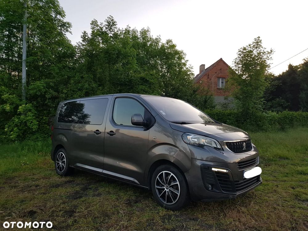 Peugeot Traveller - 26