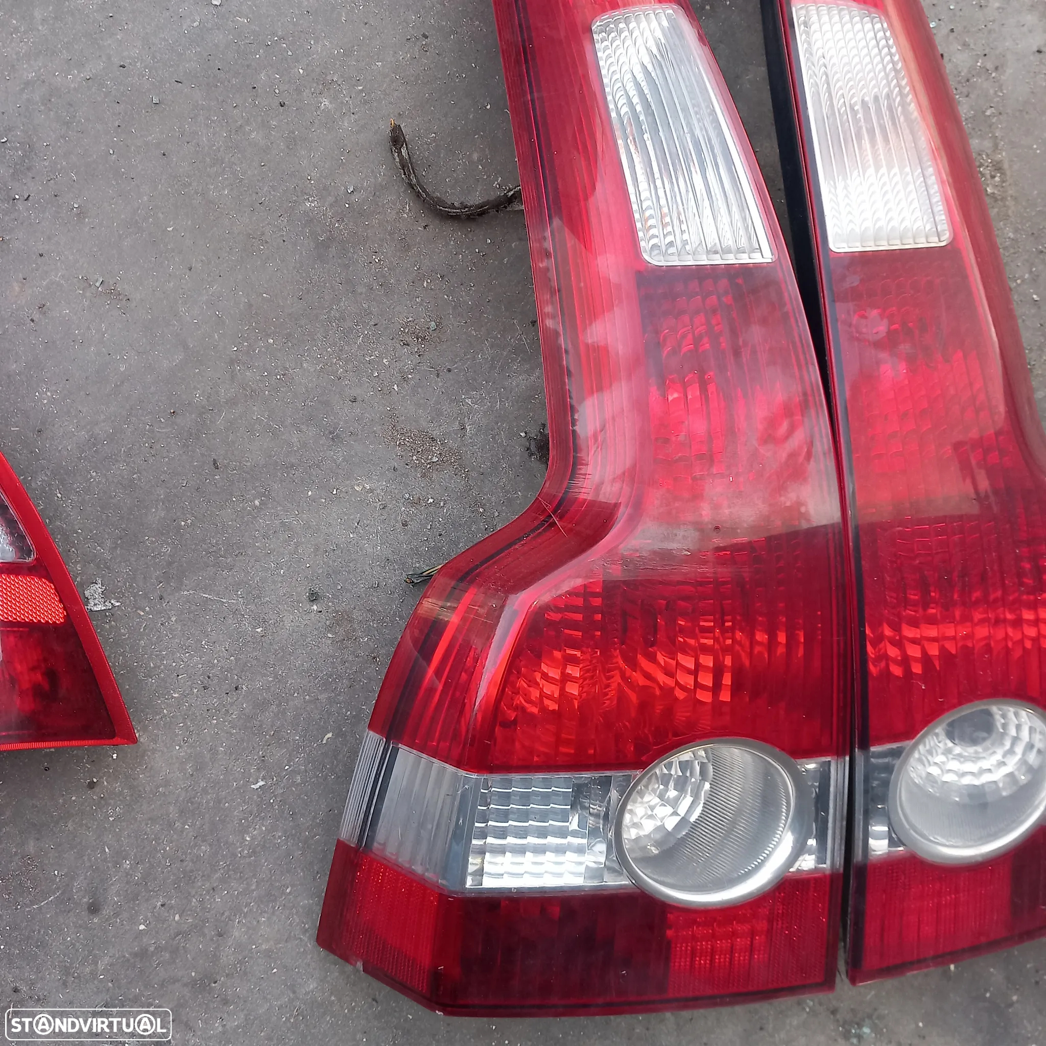 Farois traseiros volvo v50 - 3