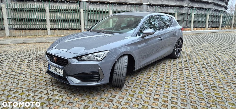 Cupra Leon 2.0 TSI VZ DSG - 4