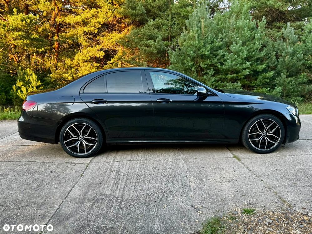 Mercedes-Benz Klasa E 220 d 4-Matic AMG - 12