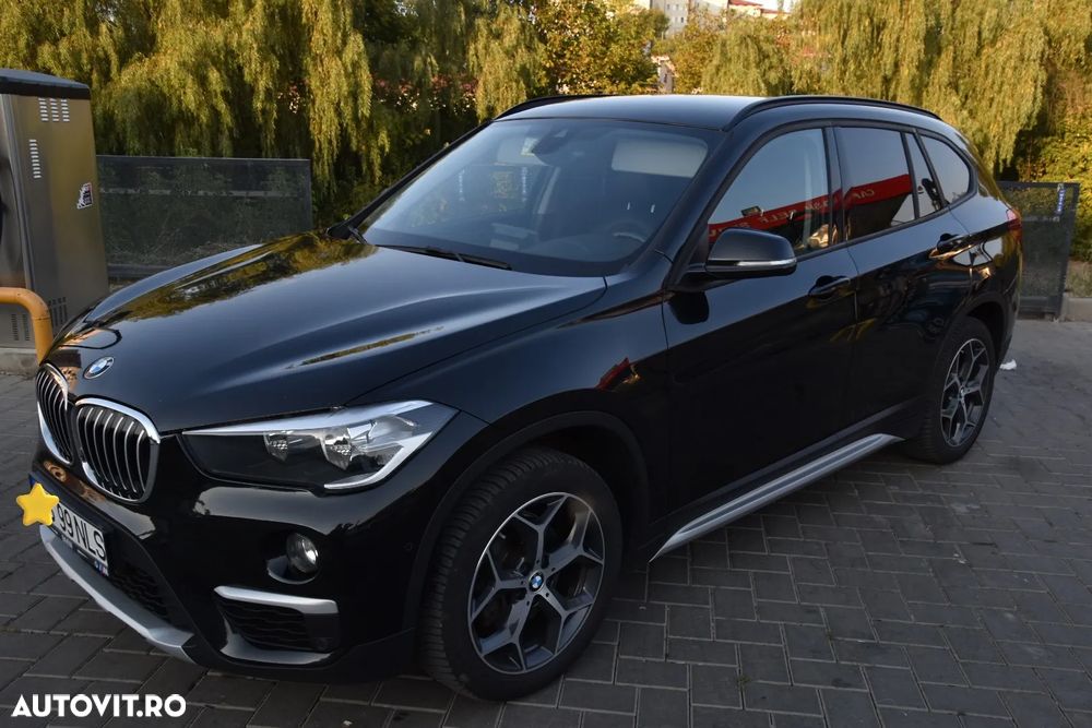 BMW X1 xDrive18d Aut. Sport Line - 1