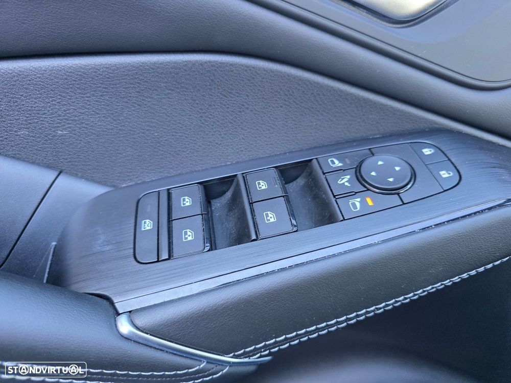 Nissan Qashqai 1.3 DIG-T N-Connecta - 20