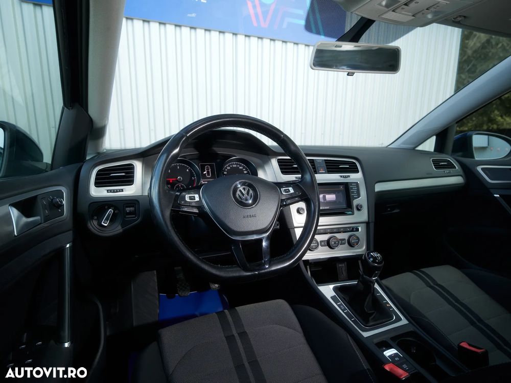 Volkswagen Golf 1.6 TDI BlueMotion Technology DPF Comfortline - 11