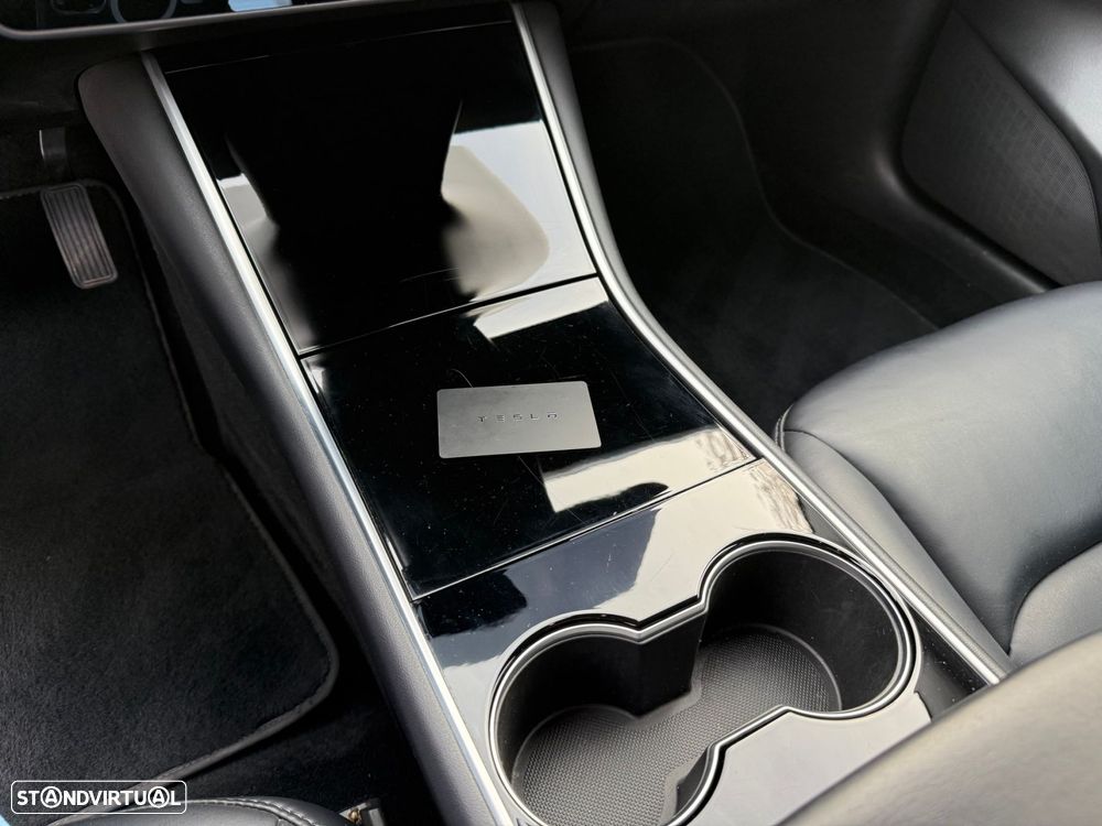 Tesla Model 3 Long-Range Dual Motor AWD - 14