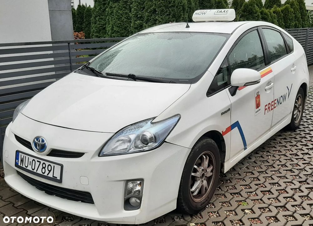 Toyota Prius 1.8 HSD Luna - 1