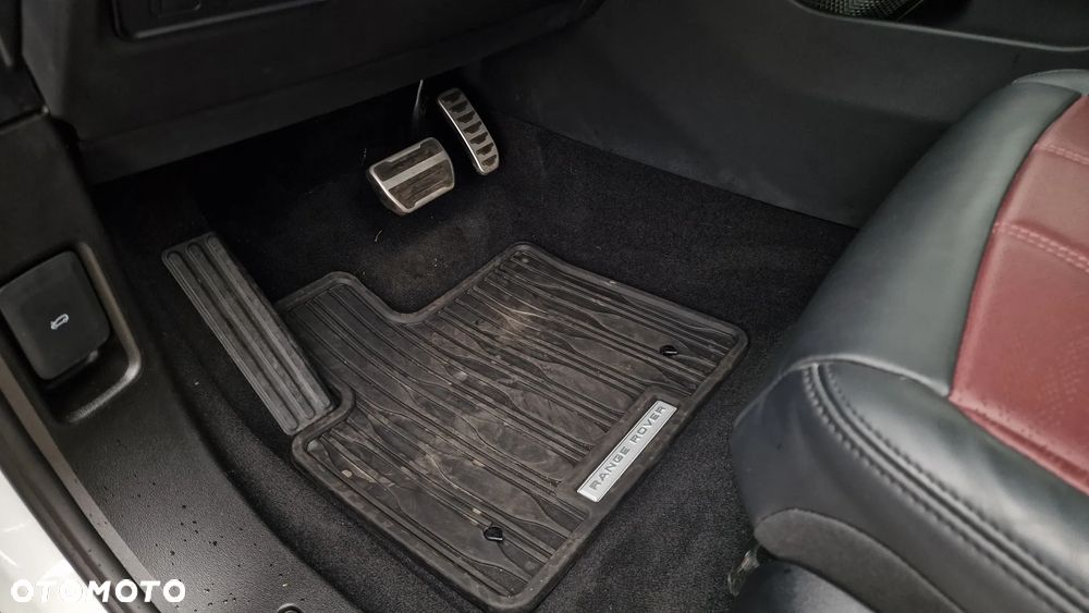 Land Rover Range Rover Evoque - 30