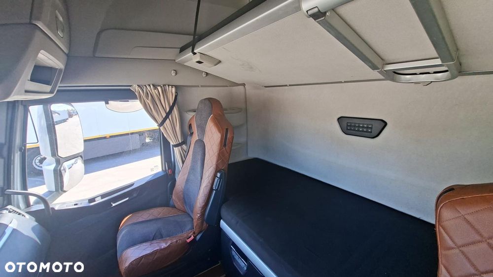Iveco S-way 490 - 10