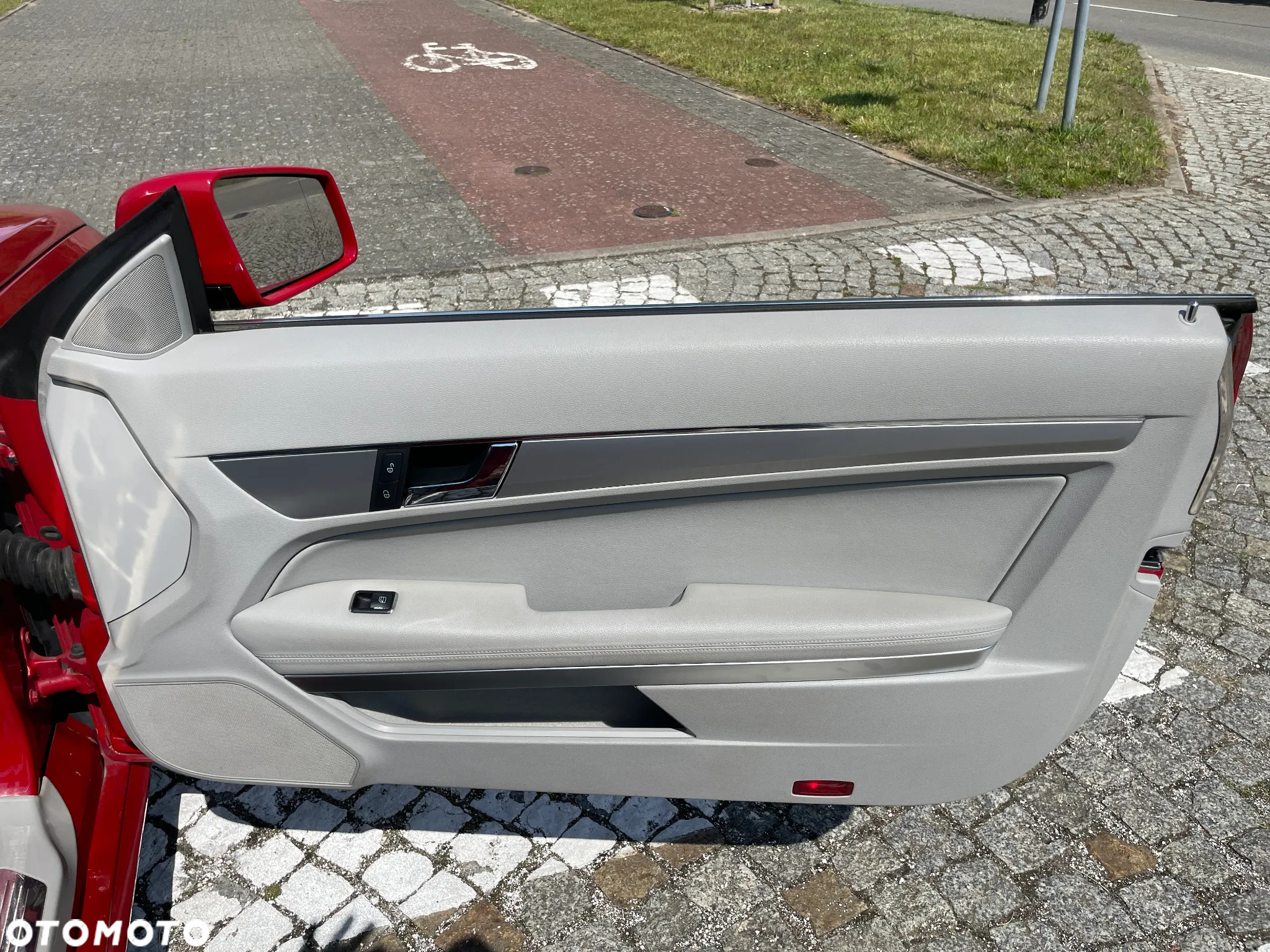 Mercedes-Benz Klasa E 250 CGI BlueEffICIENCY - 32