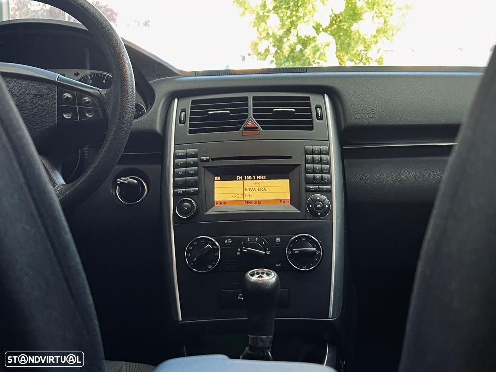 Mercedes-Benz B 150 Standard - 24