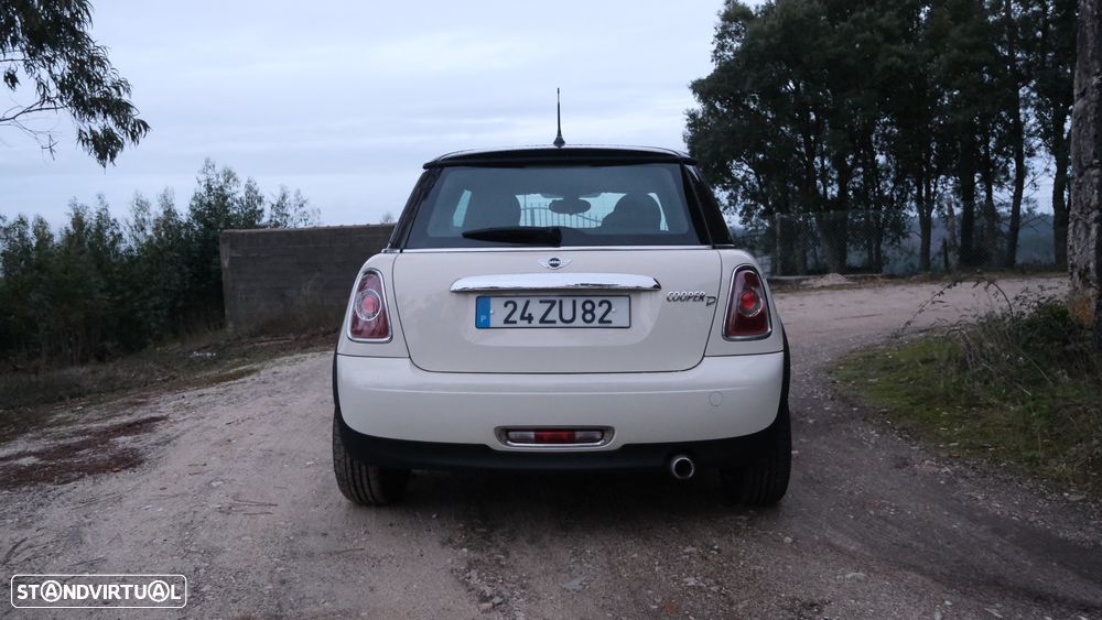 MINI 3 Portas Cooper D - 17