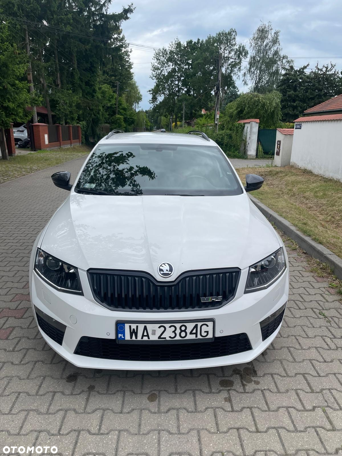 Skoda Octavia 2.0 TDI RS DSG - 2