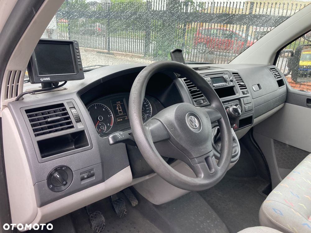Volkswagen T5 - 6