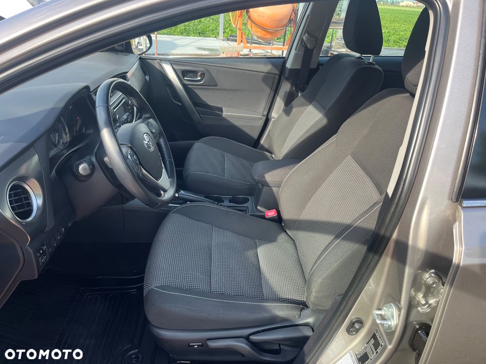 Toyota Auris 1.6 Valvematic Executive - 18
