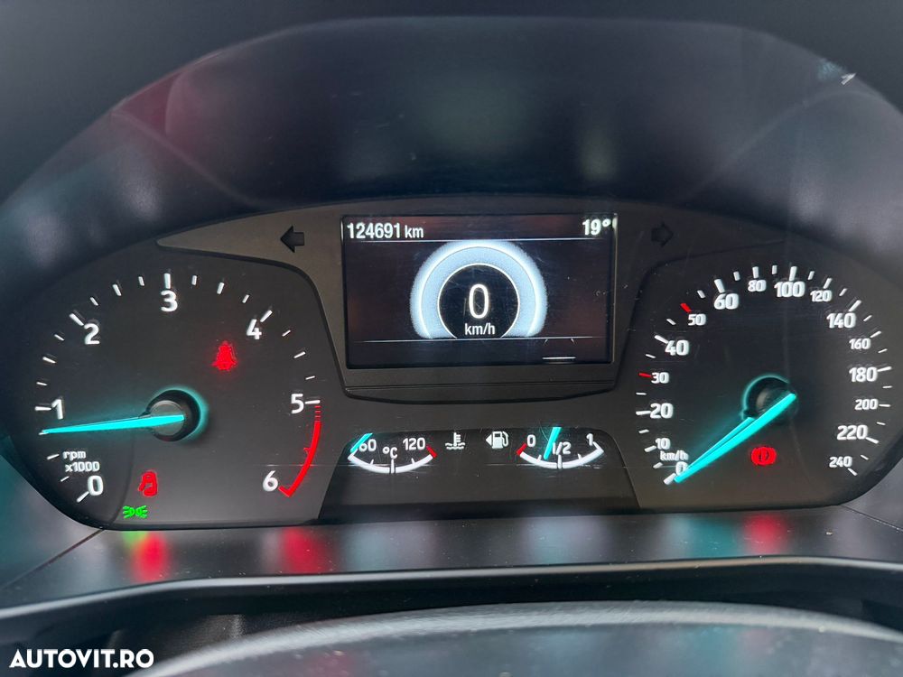 Ford Focus 1.5 EcoBlue Titanium Business - 13