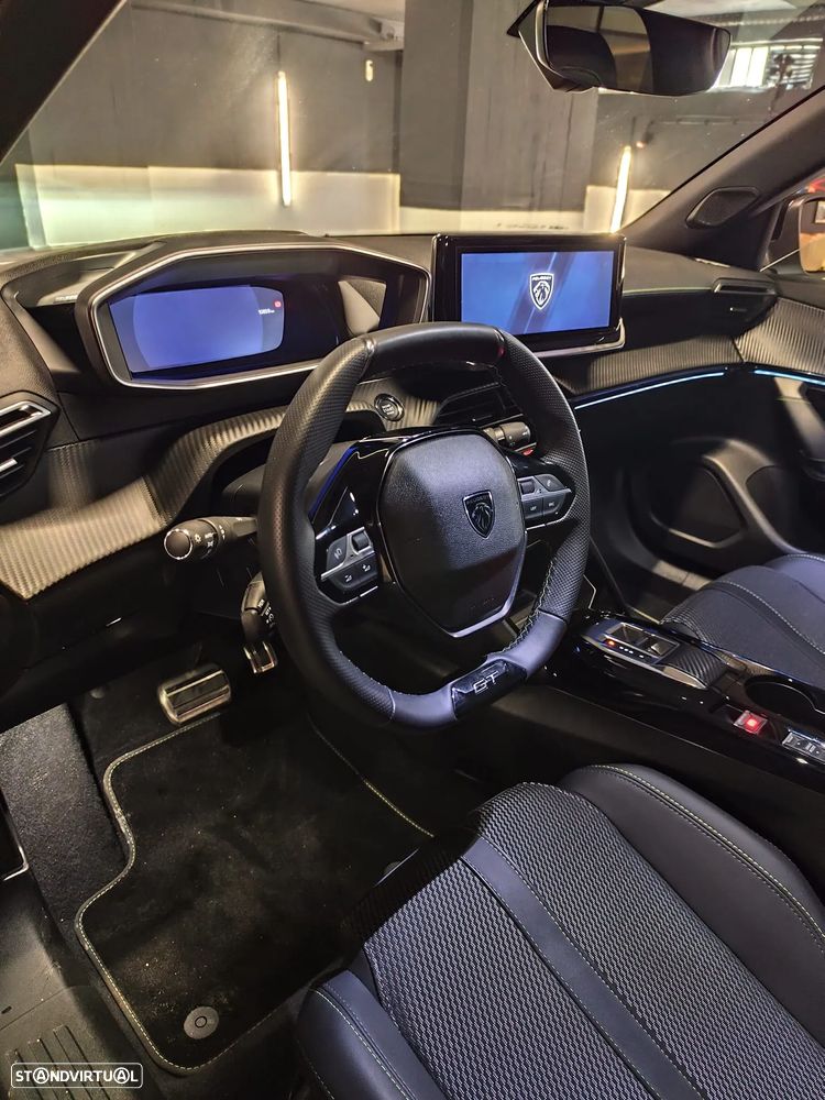 Peugeot e-2008 50 kWh GT - 19