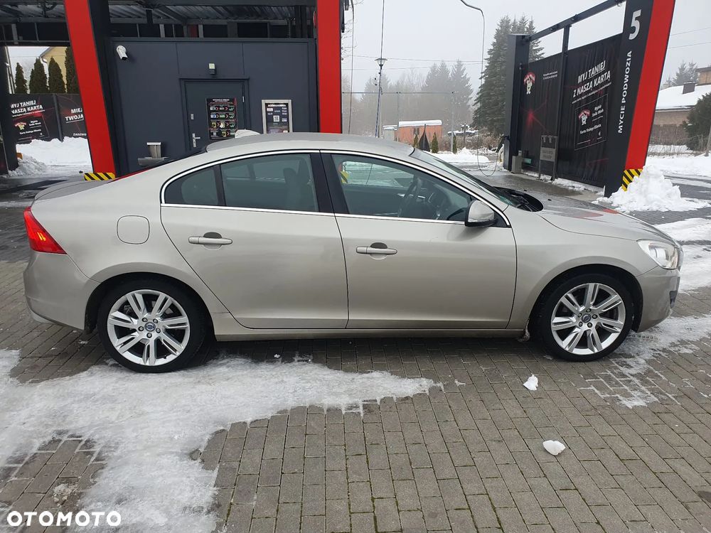Volvo S60 D4 Business Edition - 3