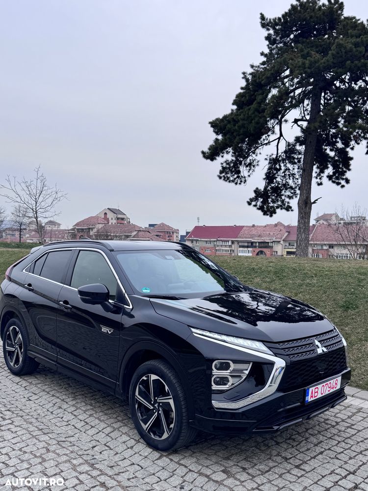 Mitsubishi Eclipse-Cross - 8